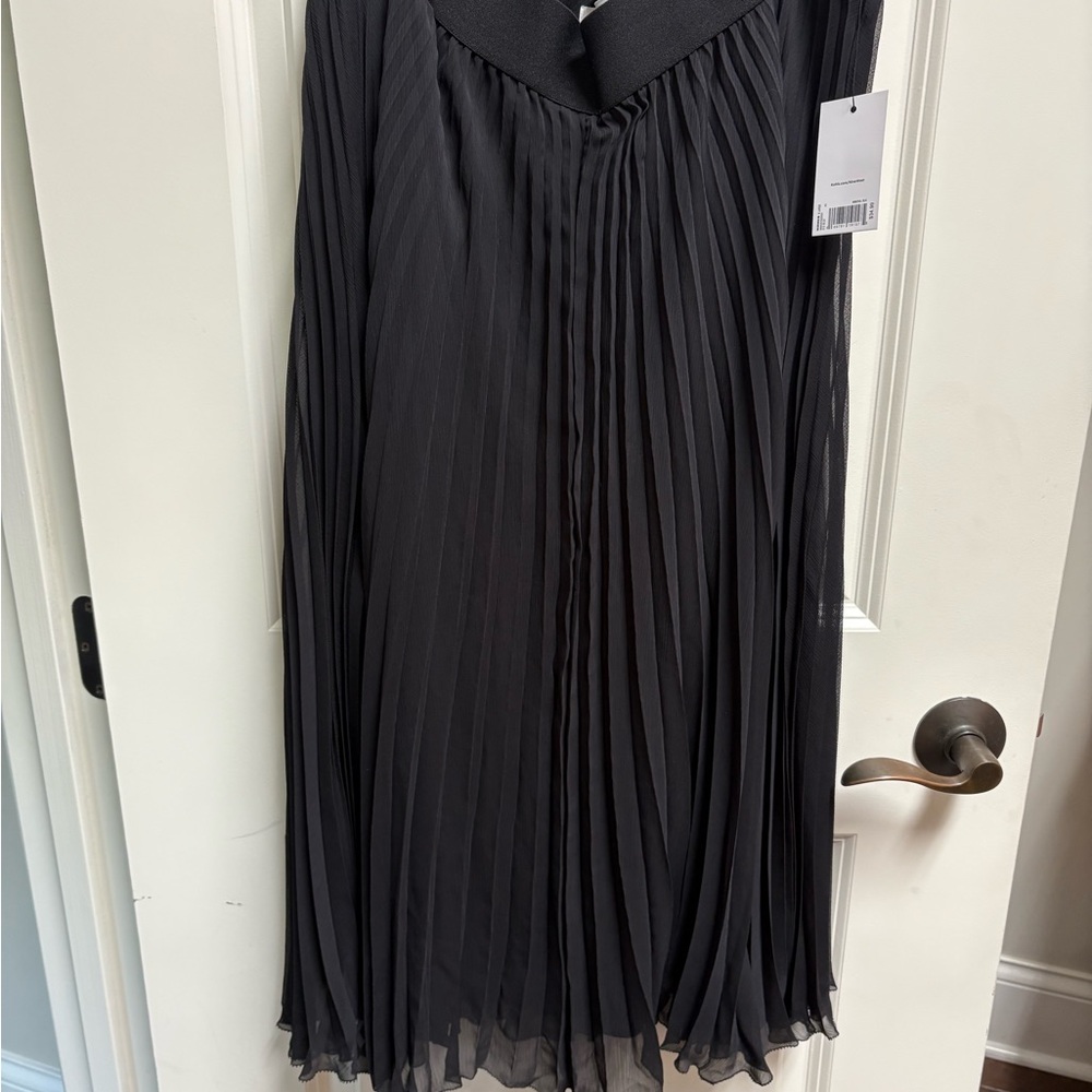 Nine West Elegant Black Pleated Skirt